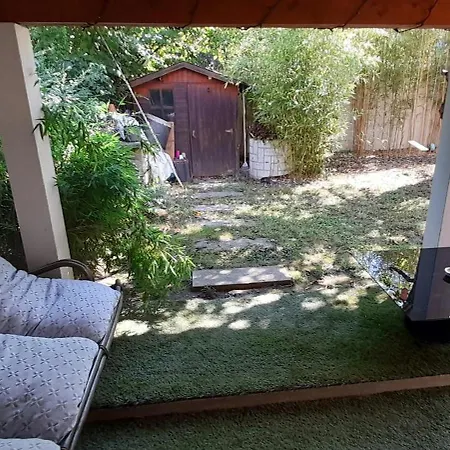 2 Pieces De Plain-pied Avec Parking Et Jardin Au Calme Apartment Antony